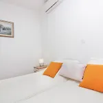 5805b *